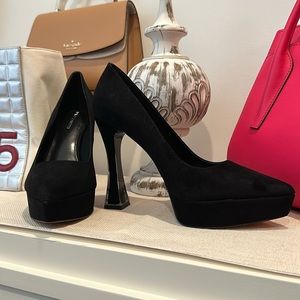 Gorgeous Vince Camuto Slaytia Lucite Platforms in Black Suede, Size 10 NWOB